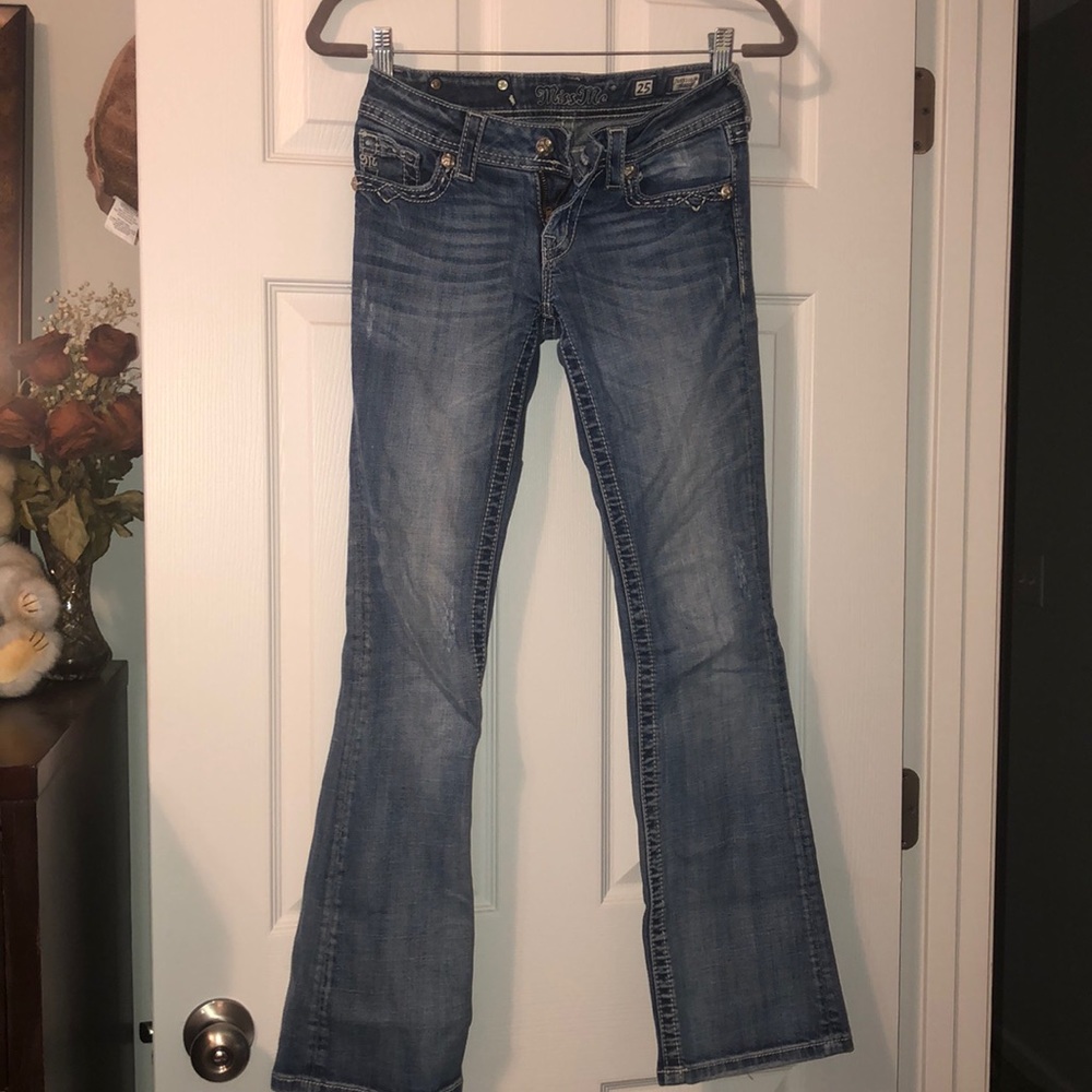 Women’s Miss Me boot cut jeans
